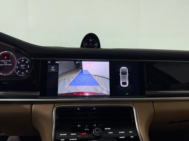 Used 2018 Porsche Panamera 4 AWD/4WD image 24