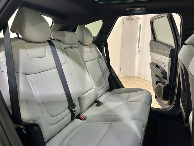 Used 2025 Hyundai Tucson Limited AWD/4WD image 20