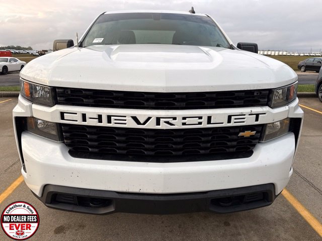 Used 2020 Chevrolet Silverado 1500 Custom w/ Custom Value Package AWD/4WD image 11