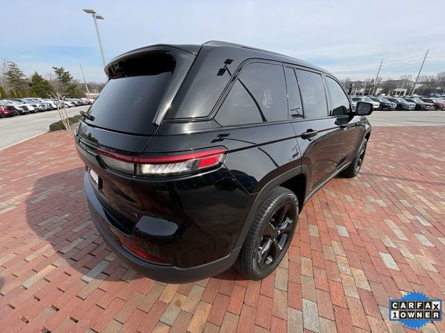 Used 2023 Jeep Grand Cherokee Limited w/ Luxury Tech Group II image 35