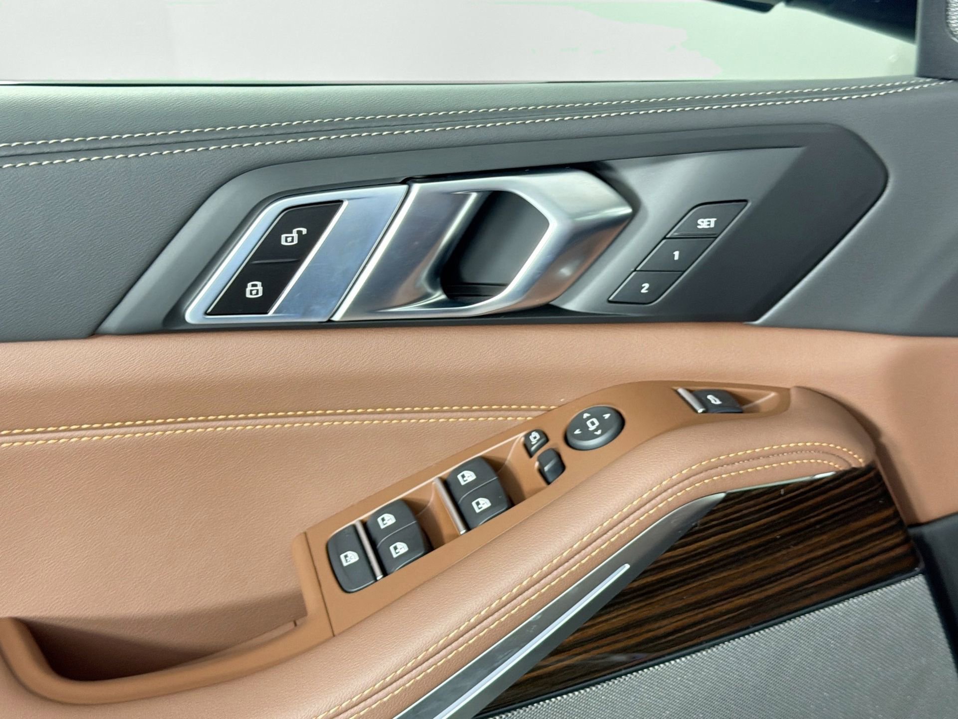 New 2026 BMW X5 xDrive50e w/ M Sport Package image 17