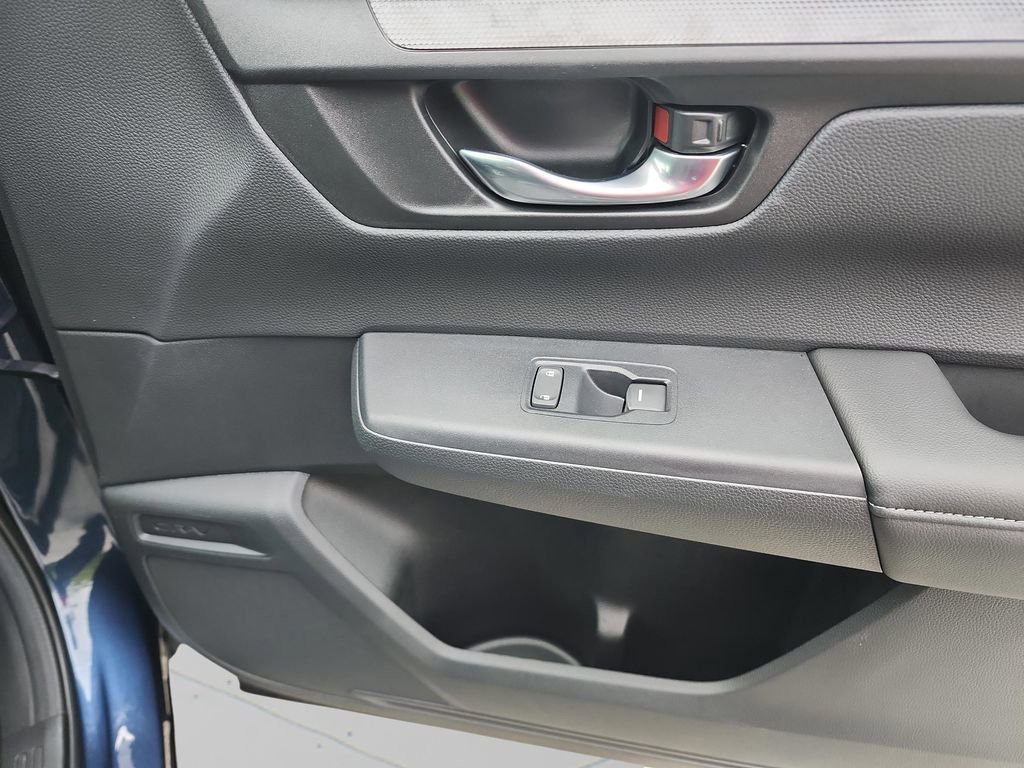 Used 2025 Honda CR-V LX image 23
