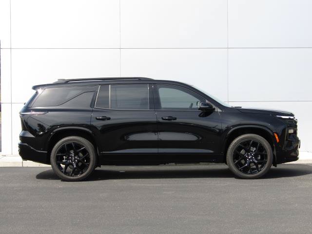 Used 2024 Chevrolet Traverse RS FWD image 11