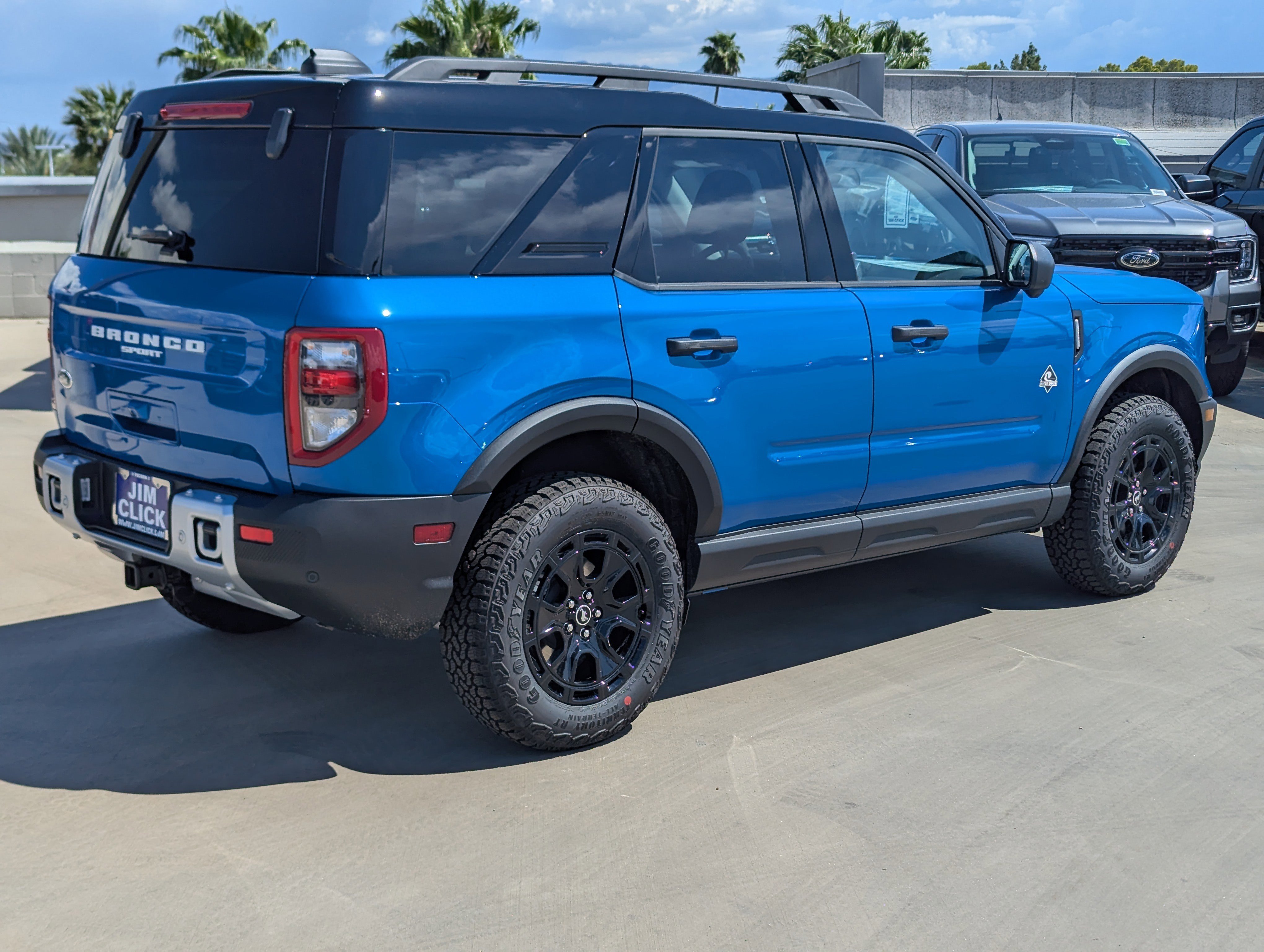 New 2025 Ford Bronco Sport Outer Banks w/ Sasquatch Outer Banks Package image 2