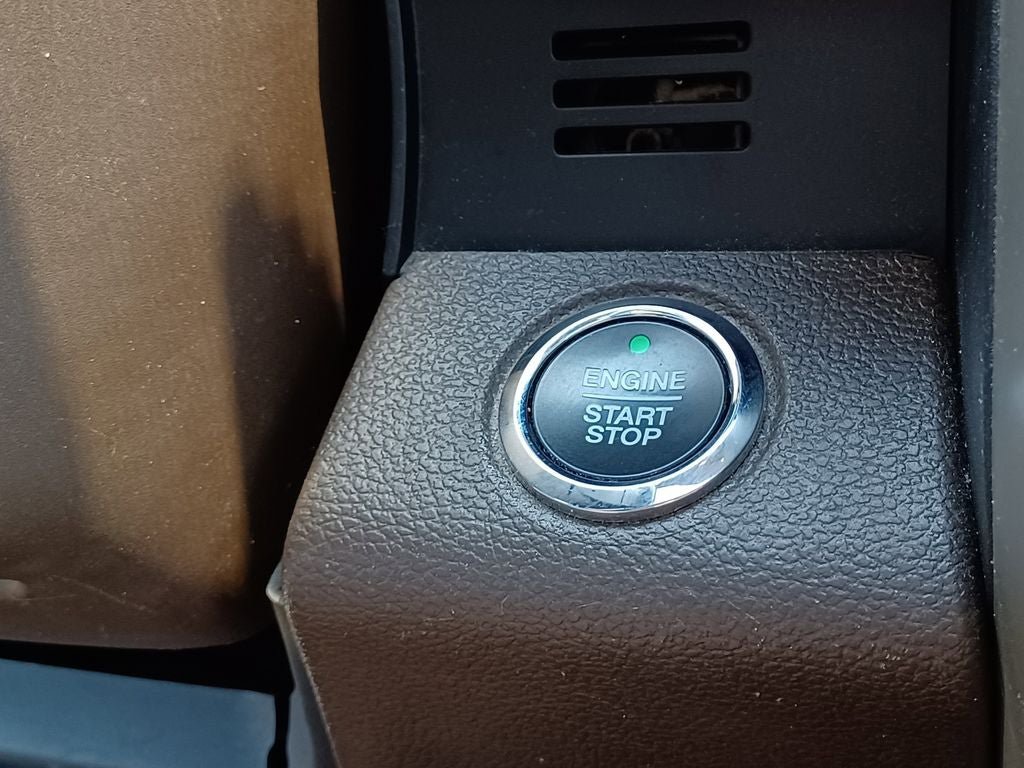 Used 2019 Ford F150 King Ranch w/ Equipment Group 601A Luxury AWD/4WD image 20