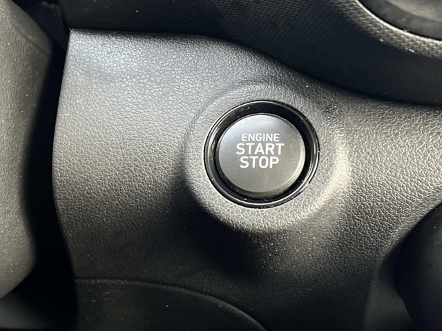 Used 2022 Hyundai Venue Limited image 25