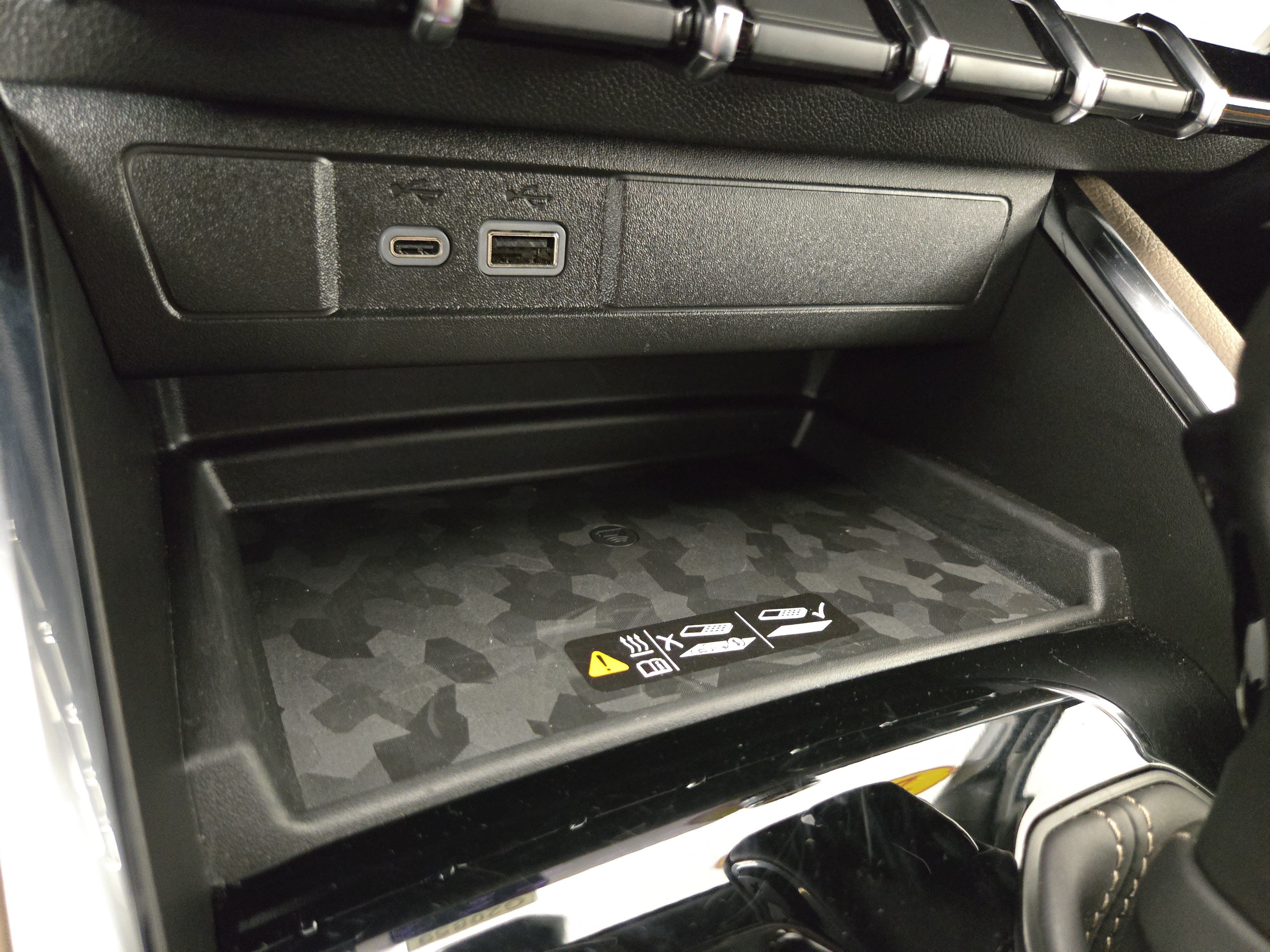 Certified 2025 GMC Canyon Denali AWD/4WD image 27
