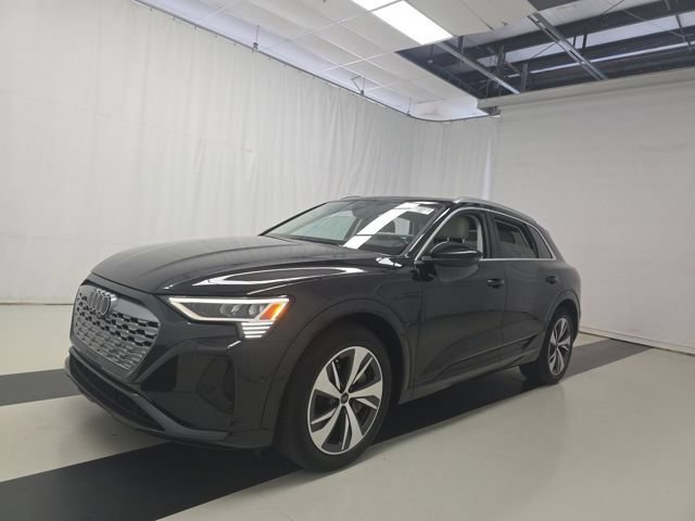 Used 2024 Audi Q8 e-tron Premium Plus w/ Premium Plus Package