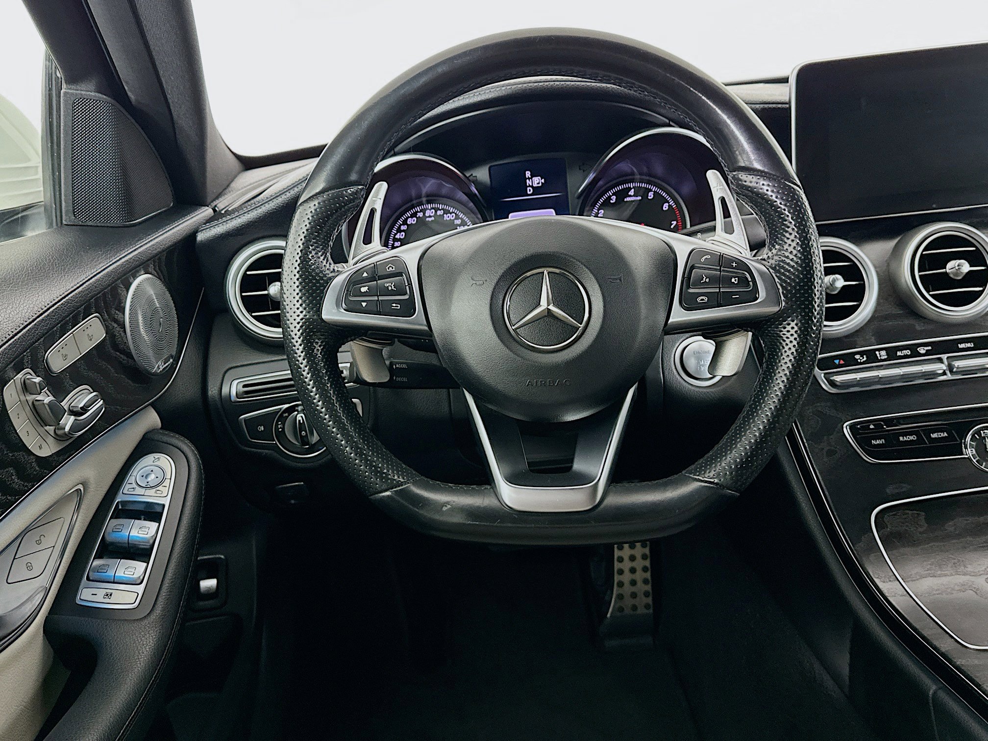 Used 2015 Mercedes-Benz C 400 4MATIC image 17