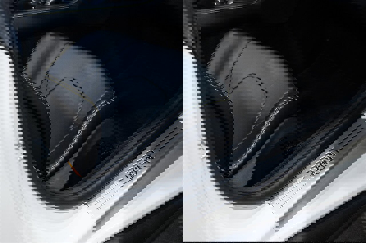 Used 2019 Ferrari Portofino image 35