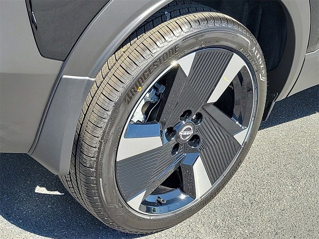 New 2026 Nissan Kicks SR w/ Illumination Package image 3