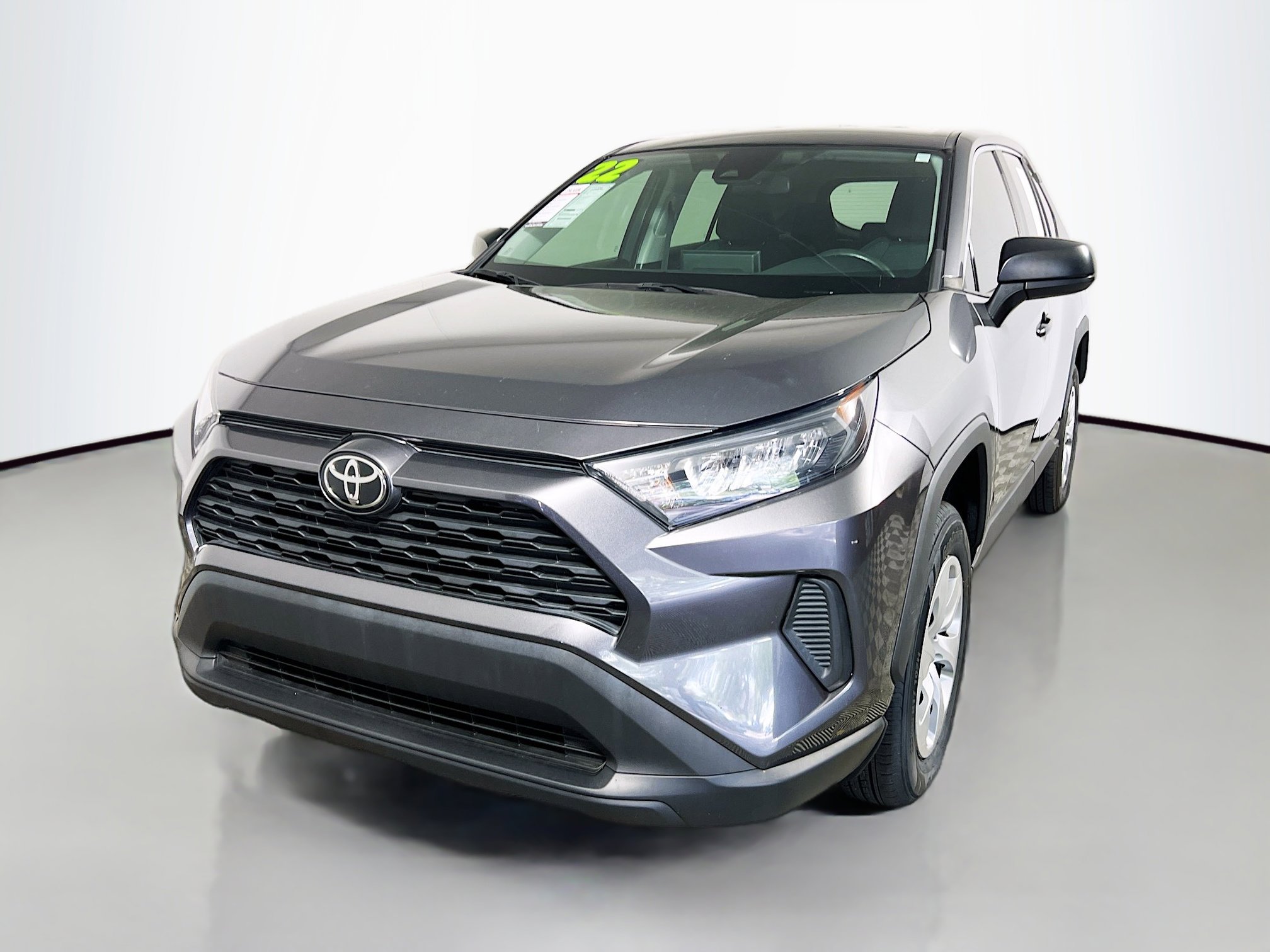 Used 2022 Toyota RAV4 LE FWD image 10