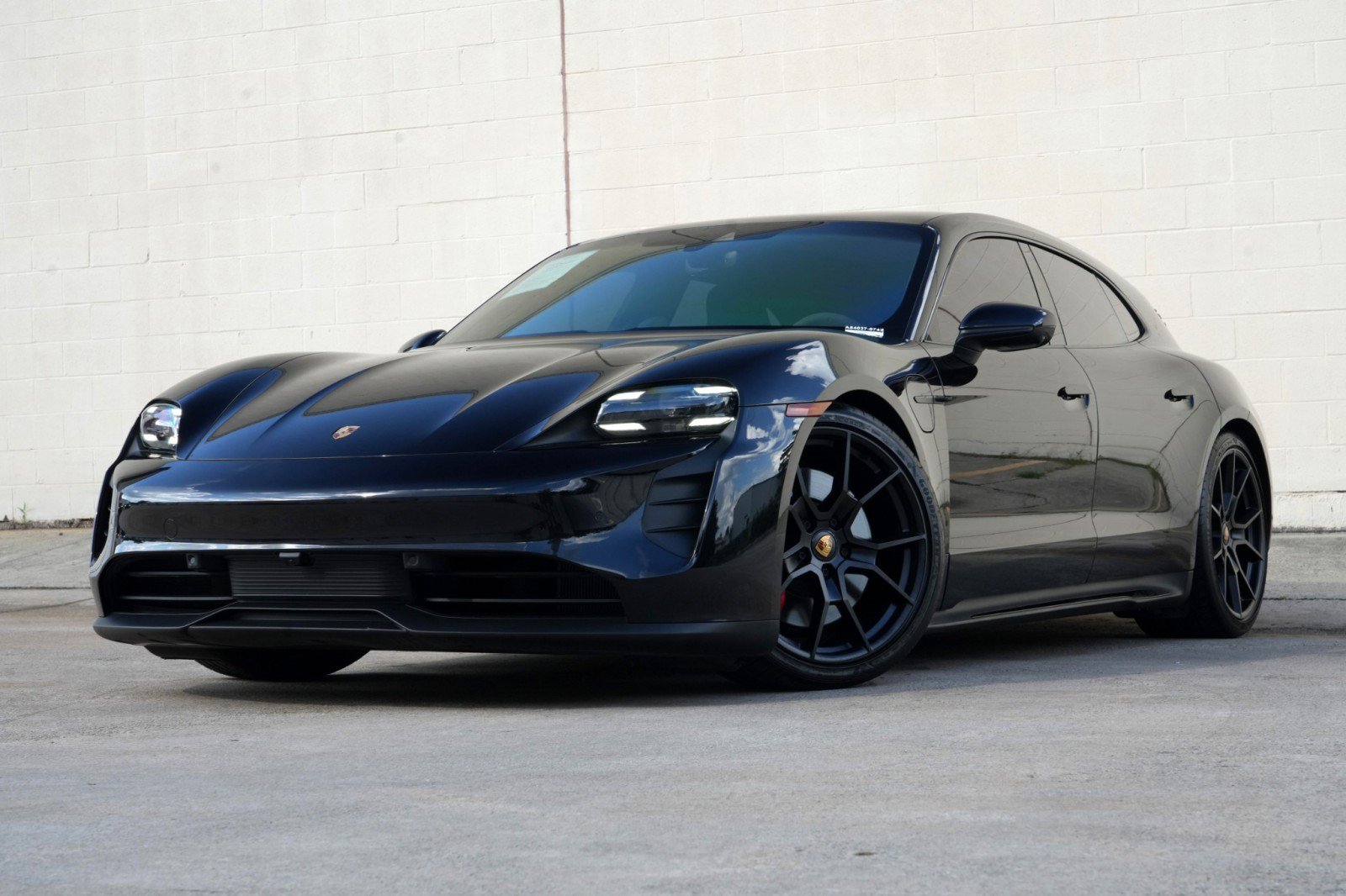 Used 2024 Porsche Taycan GTS AWD/4WD image 59