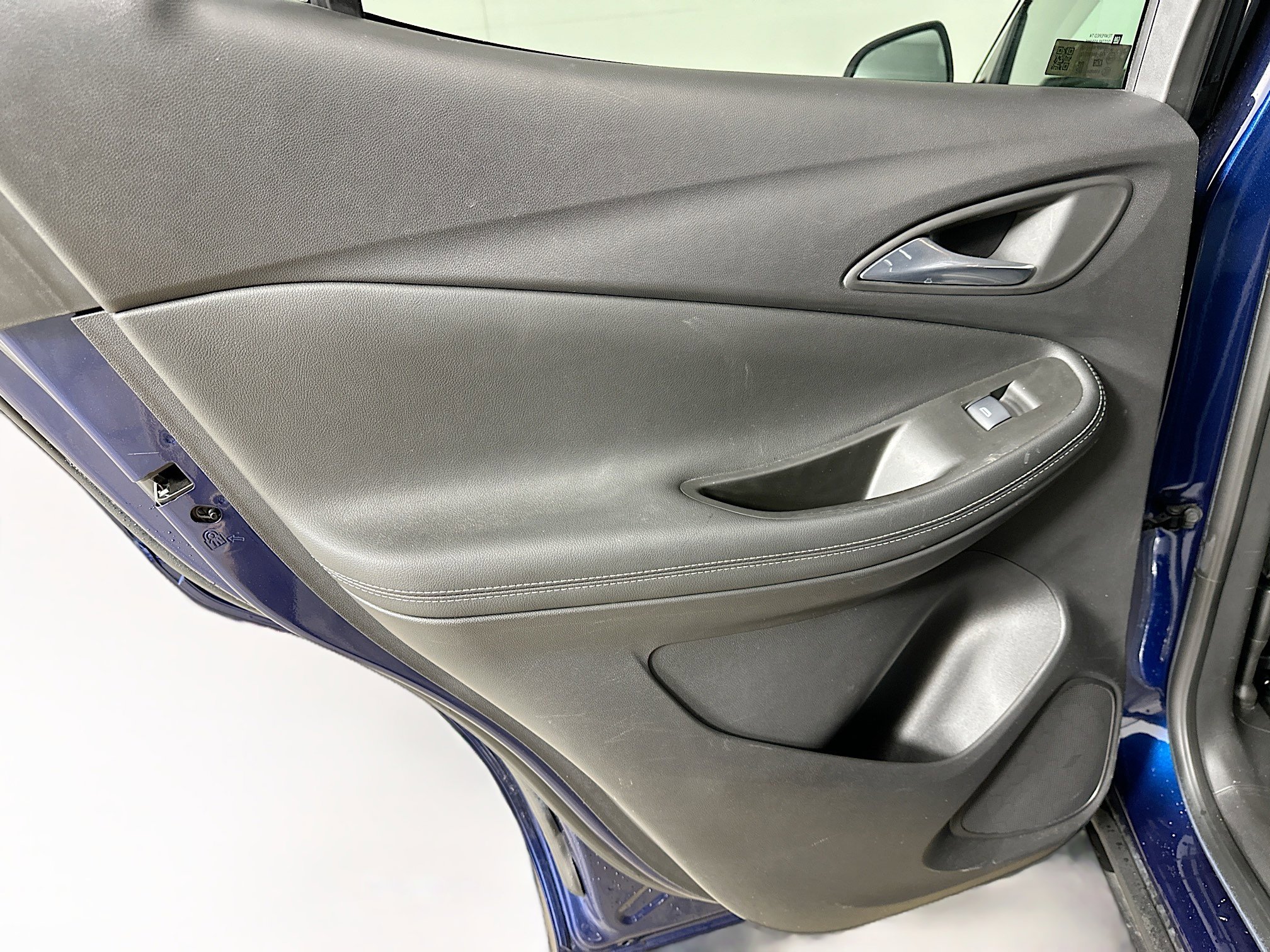 Used 2023 Buick Encore GX Preferred w/ Cold Weather Comfort Package image 25