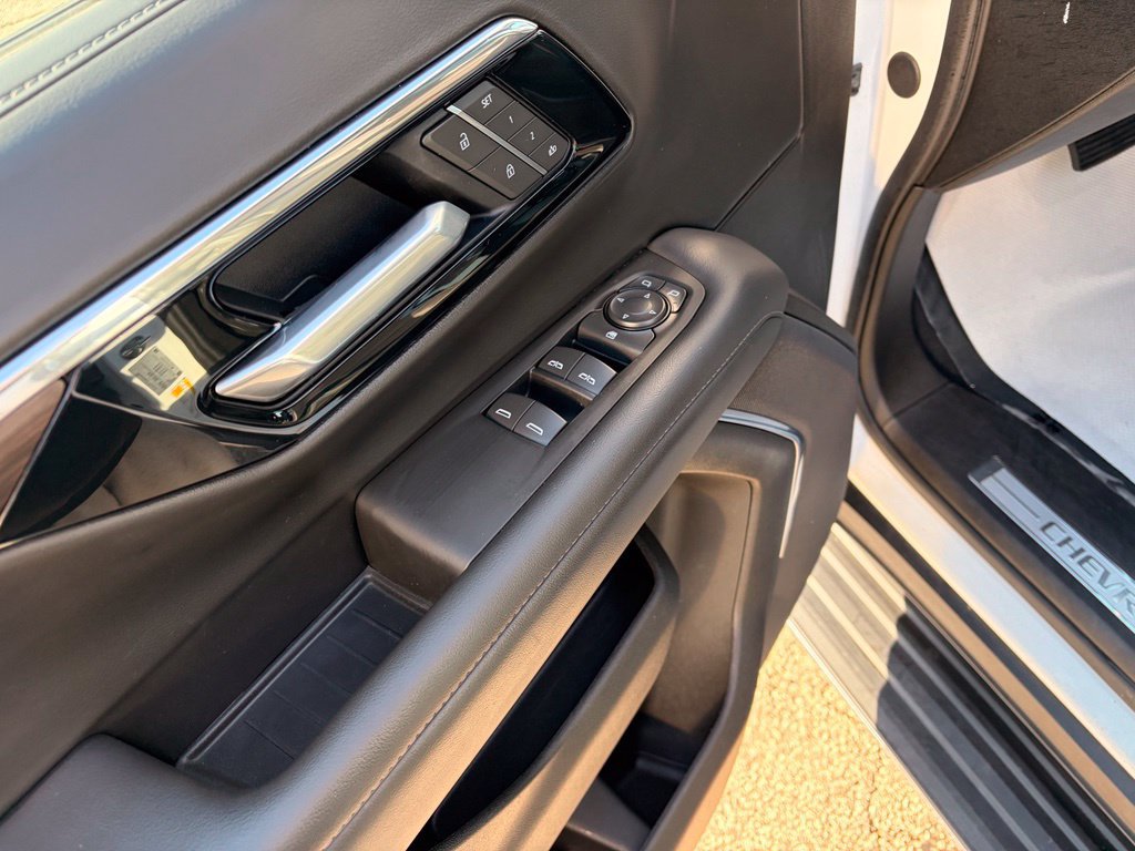 Used 2025 Chevrolet Tahoe LT AWD/4WD image 10