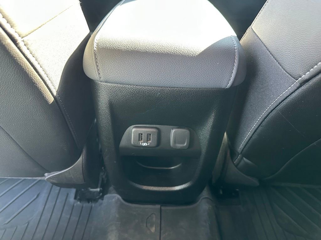 Used 2022 Chevrolet Colorado Z71 w/ Z71 Midnight Edition AWD/4WD image 24