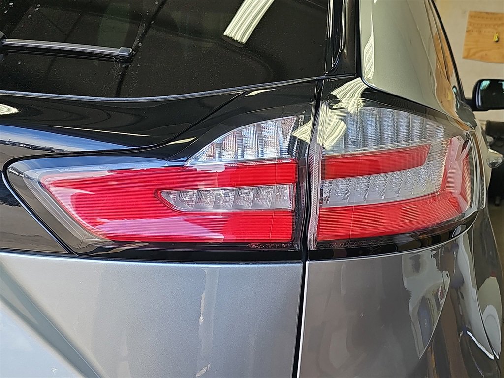 Used 2024 Ford Edge ST-Line image 35