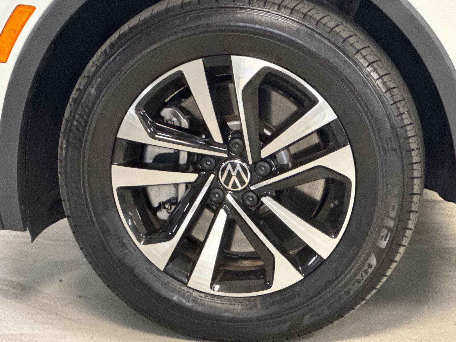 Used 2023 Volkswagen Tiguan S FWD image 25