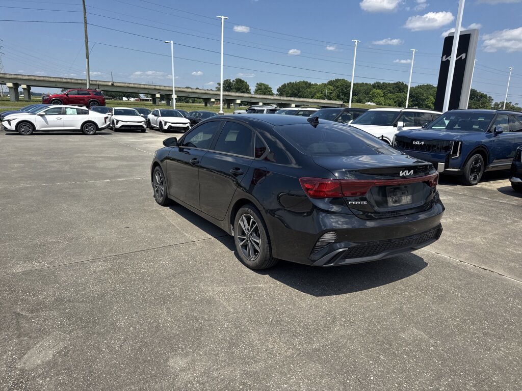 Certified 2023 Kia Forte LXS FWD image 19