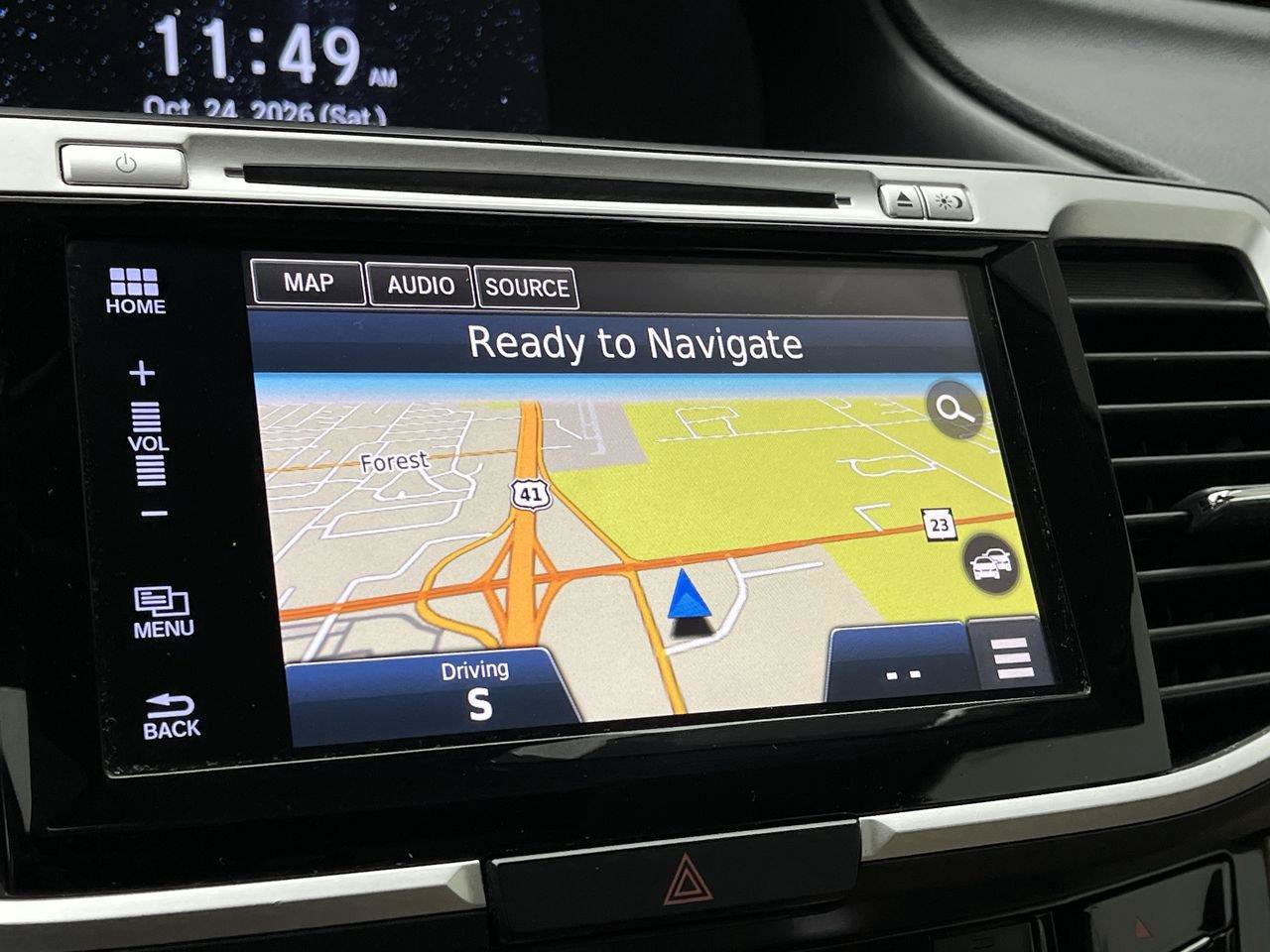 Used 2017 Honda Accord Touring image 5
