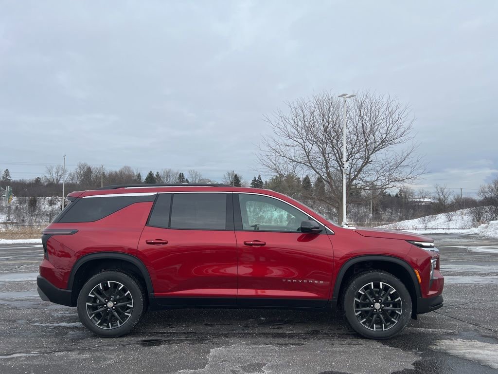 New 2026 Chevrolet Traverse LT w/ Sun and Wheel Package image 3