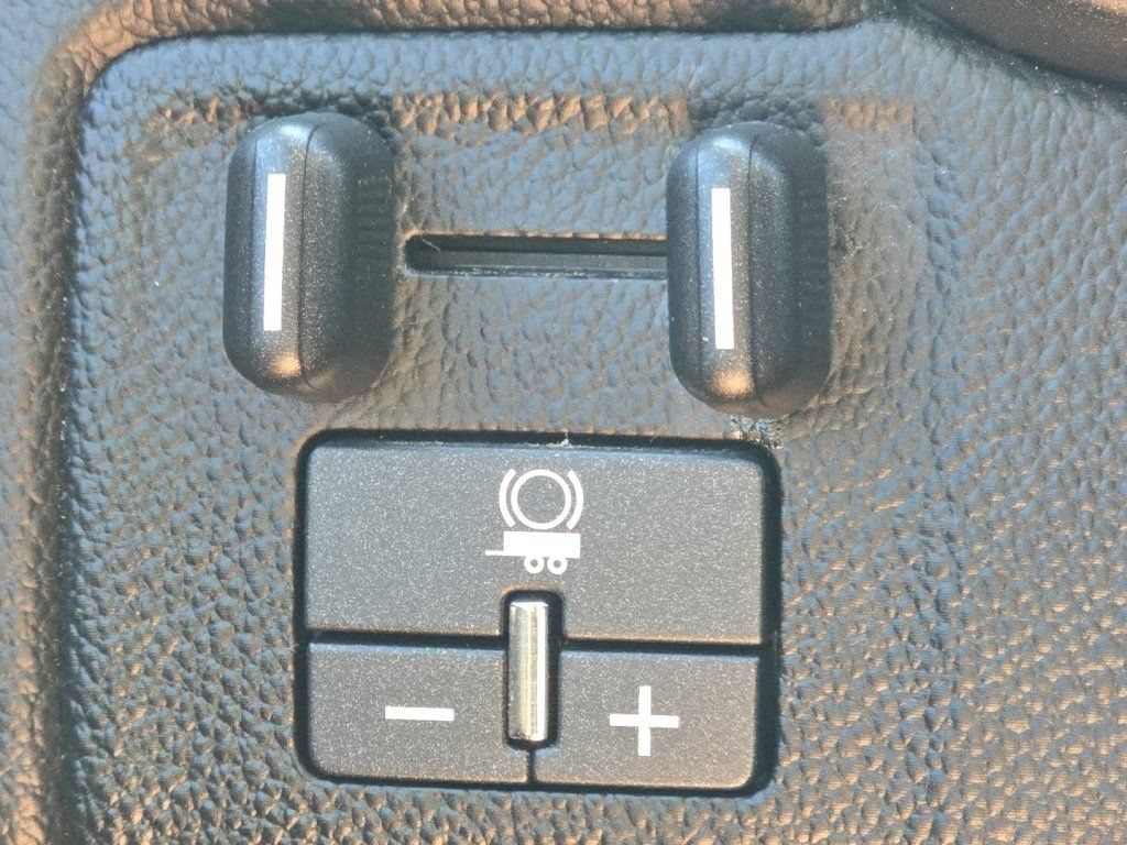 Used 2019 Chevrolet Colorado LT w/ LT Convenience Package AWD/4WD image 10
