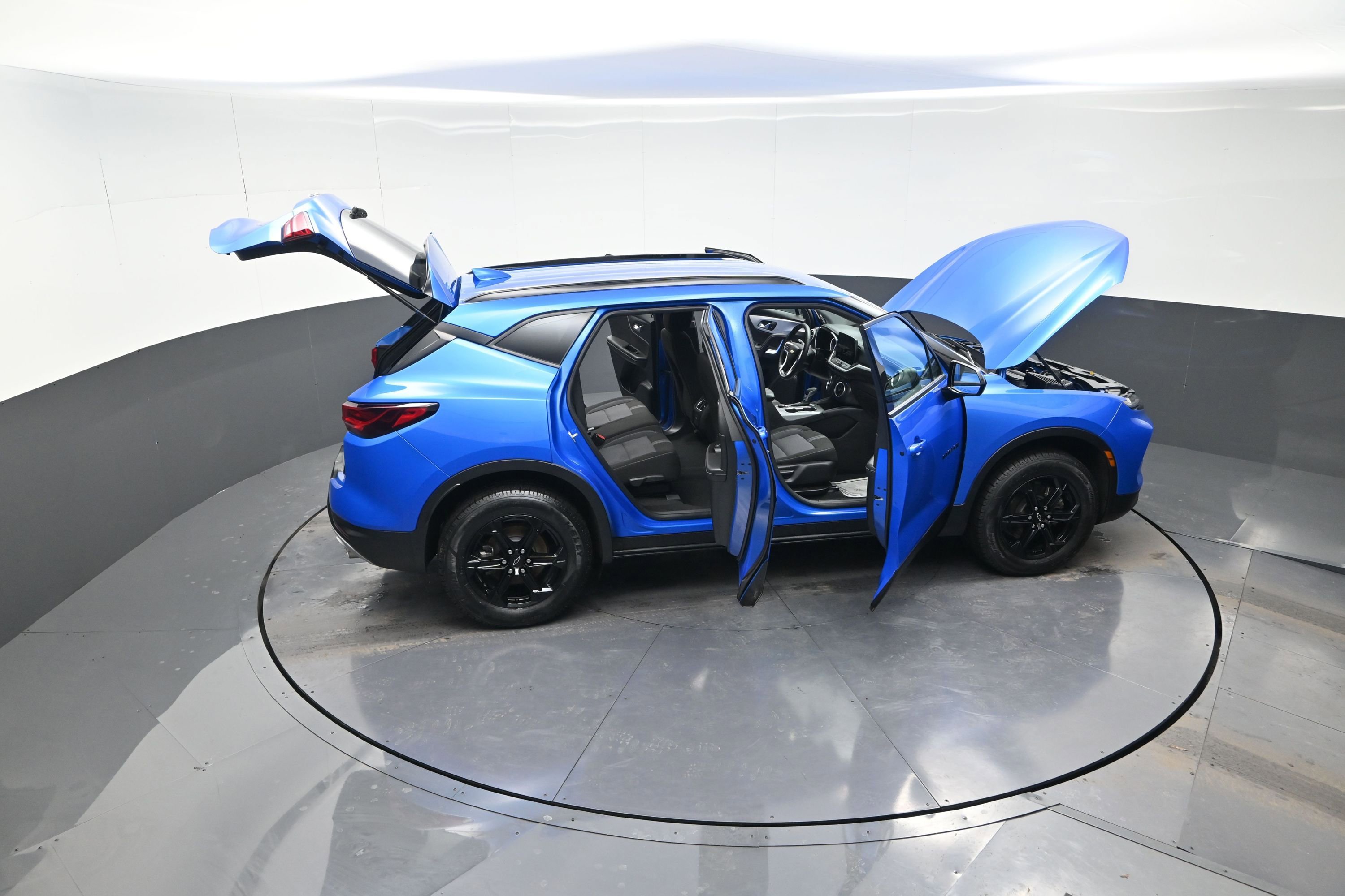 Used 2025 Chevrolet Blazer LT w/ Midnight/Sport Edition image 14