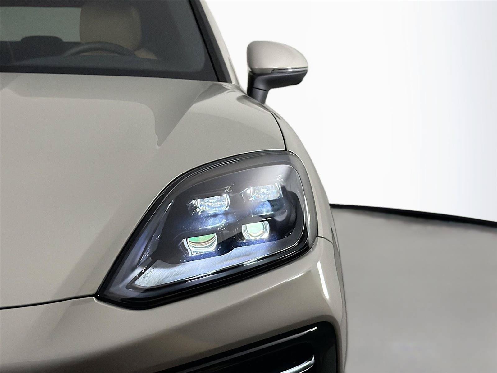 Certified 2026 Porsche Cayenne Coupe AWD/4WD image 15