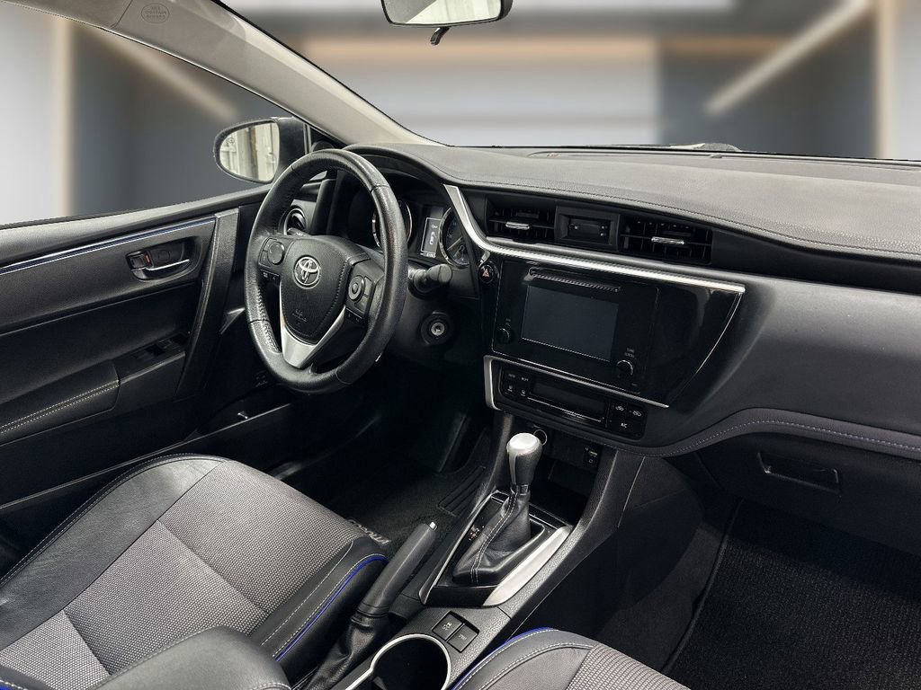 Used 2019 Toyota Corolla SE w/ Carpet Mat Package (TMS) image 6