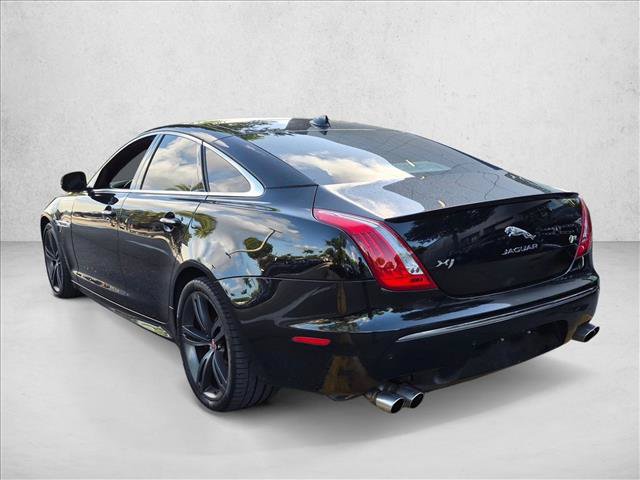 Used 2014 Jaguar XJ R RWD image 7