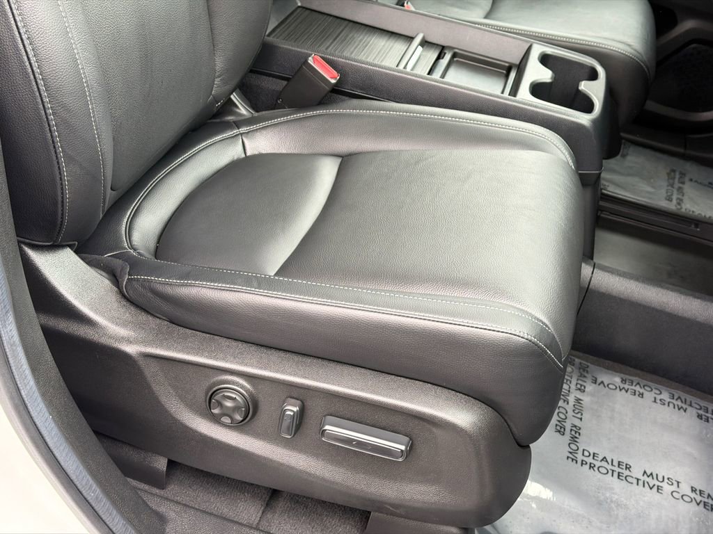 Used 2024 Honda Odyssey Touring image 12