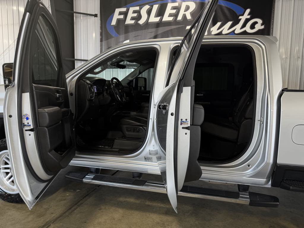 Used 2020 Chevrolet Silverado 2500 LTZ w/ LTZ Premium Package AWD/4WD image 38