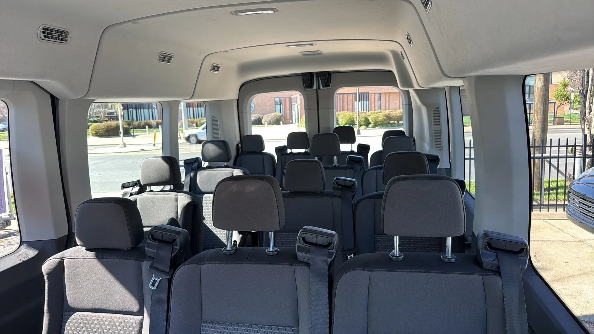 Used 2025 Ford Transit 350 XLT RWD image 21