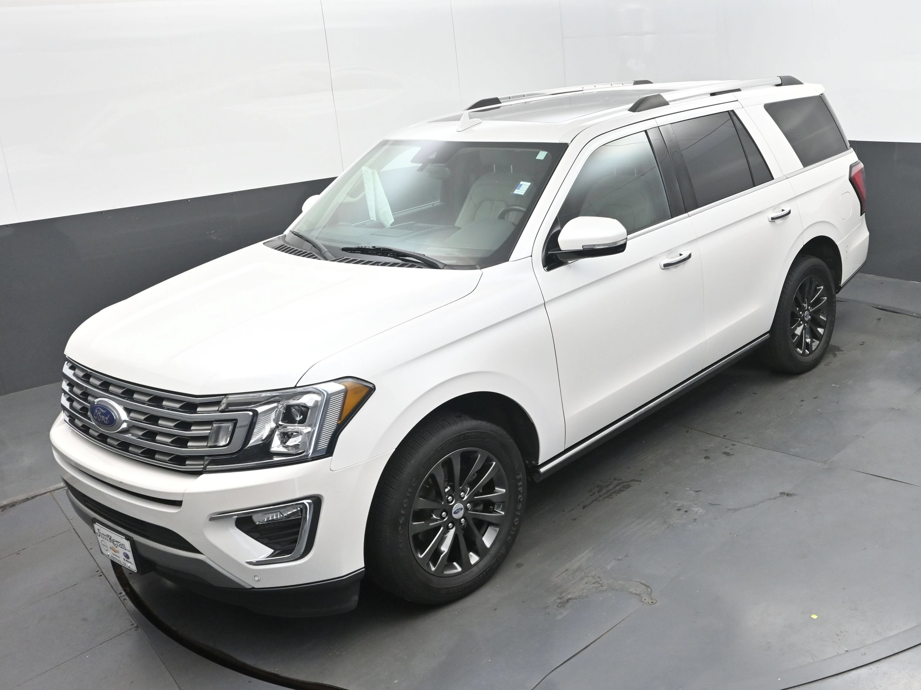 Used 2019 Ford Expedition Limited w/ Equipment Group 301A RWD image 36