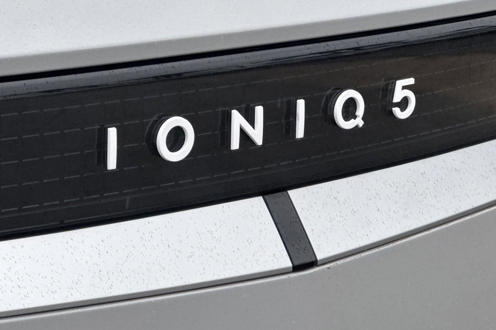 Used 2024 Hyundai Ioniq 5 SE RWD image 28