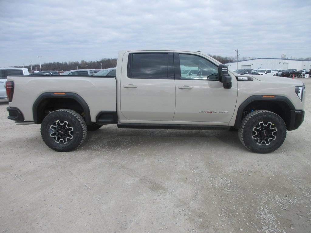 New 2026 GMC Sierra 2500 AT4X image 3