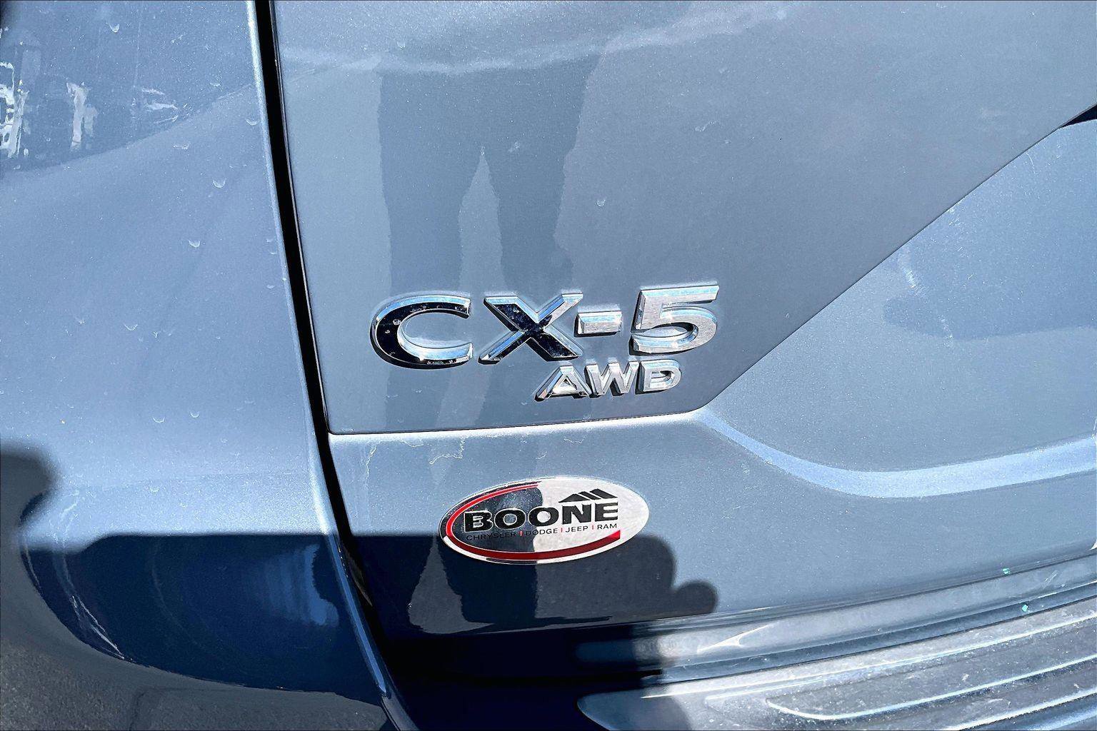 Used 2023 MAZDA CX-5 Carbon Edition image 9