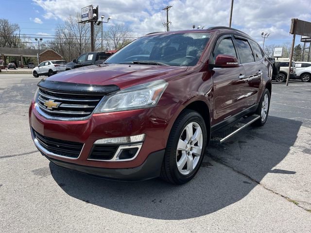 Used 2017 Chevrolet Traverse LT w/ Style and Technology Package image 8