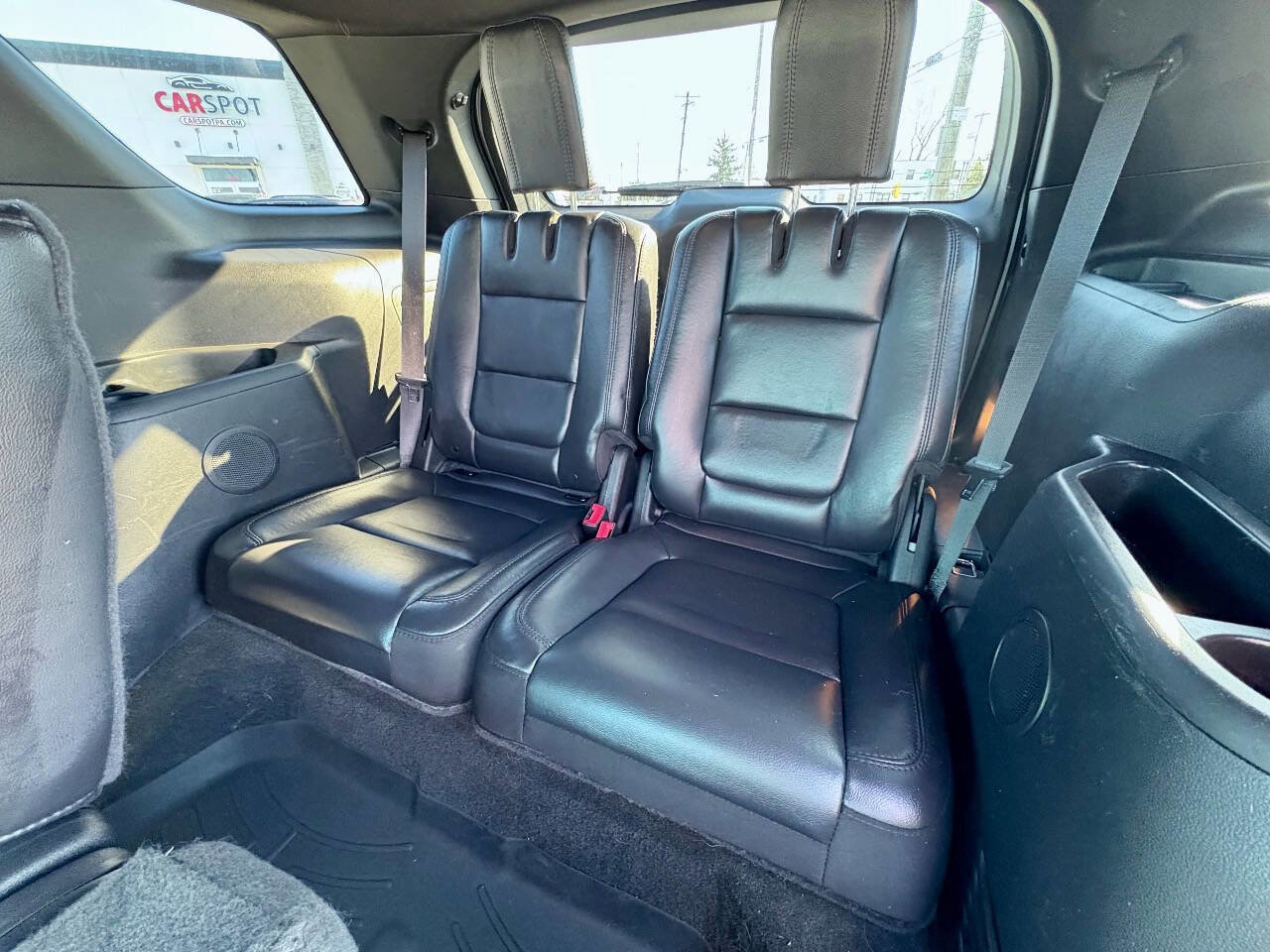 Used 2015 Ford Explorer XLT w/ Equipment Group 202B image 26