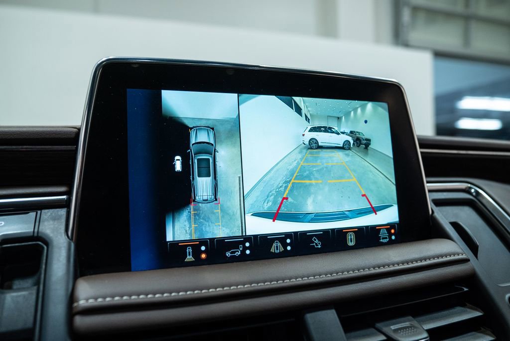 Used 2024 Chevrolet Tahoe High Country w/ Advanced Technology Package image 28