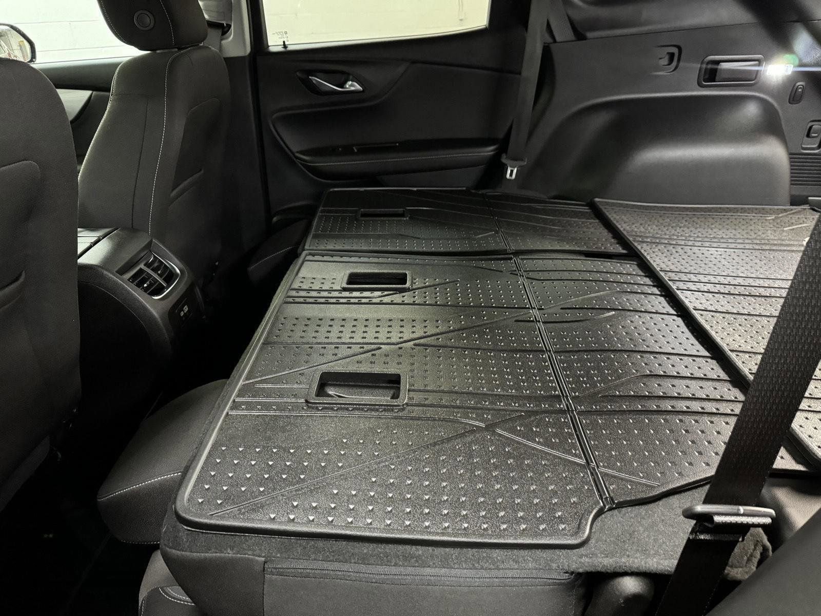 Used 2025 Chevrolet Blazer LT w/ Driver Confidence Package image 26