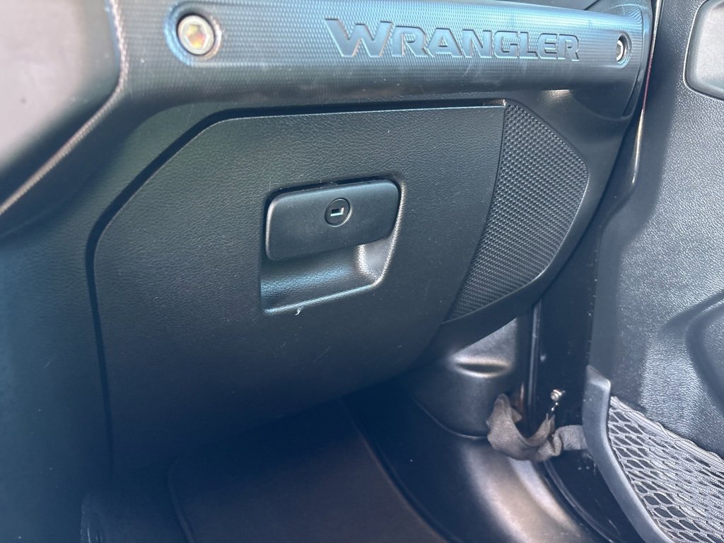 Certified 2021 Jeep Wrangler Willys image 22