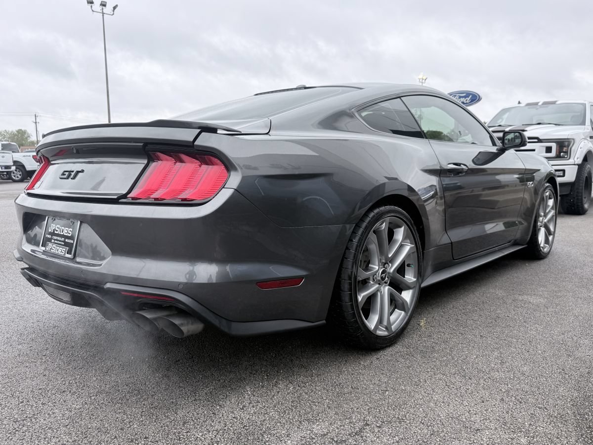 Used 2018 Ford Mustang GT Premium RWD image 5