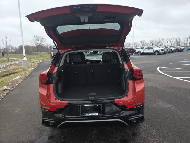 Used 2024 Buick Encore GX Sport Touring image 11