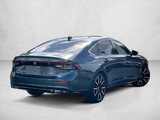 Used 2024 Honda Accord Touring image 2