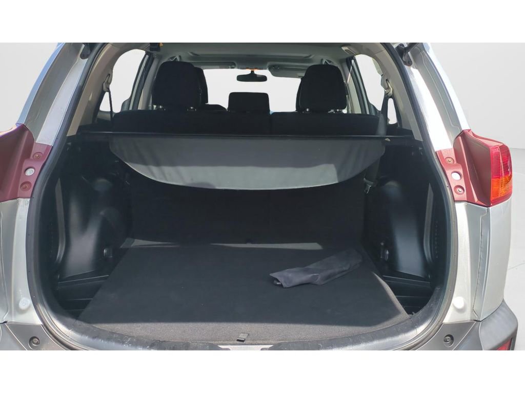 Used 2015 Toyota RAV4 XLE image 19
