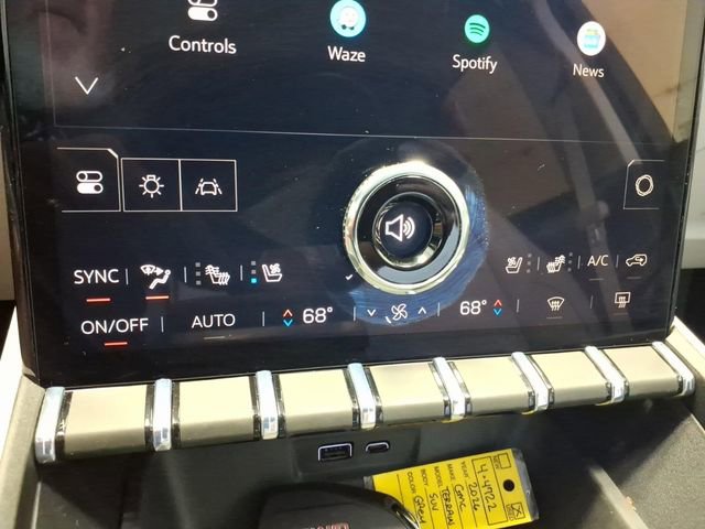 Used 2026 GMC Terrain Denali AWD/4WD image 22