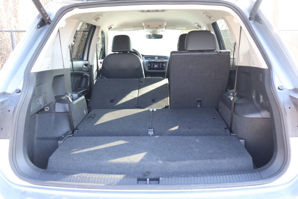 Used 2024 Volkswagen Tiguan Wolfsburg Edition image 49