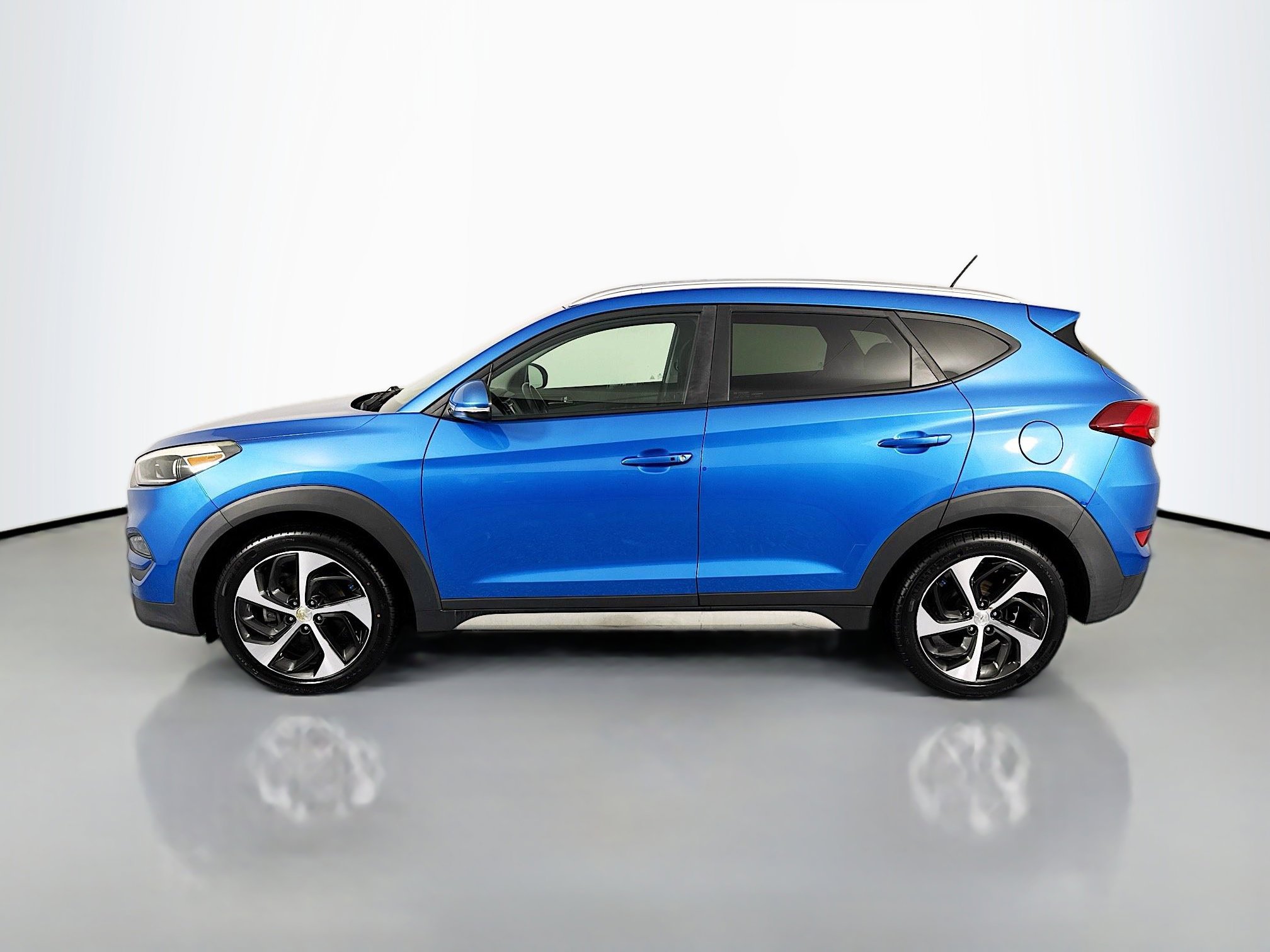 Used 2017 Hyundai Tucson Sport image 8