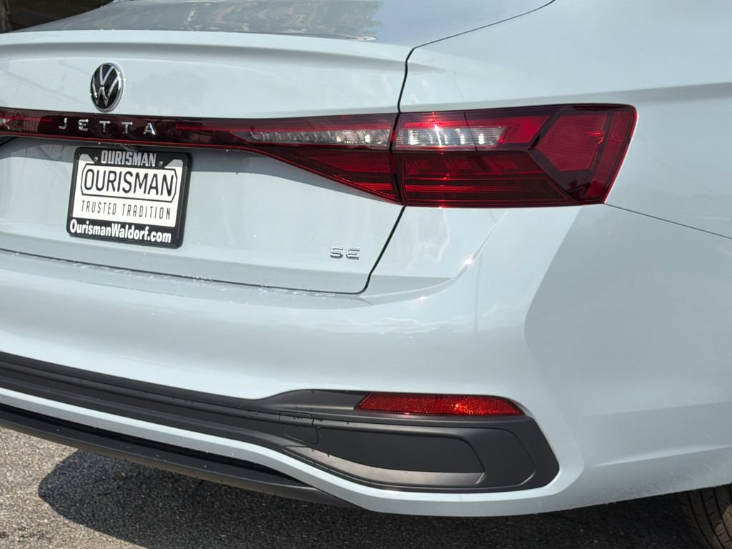 New 2026 Volkswagen Jetta SE FWD image 5